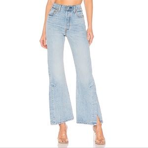 Levi’s Ribcage Splitflare Jeans size 30!
